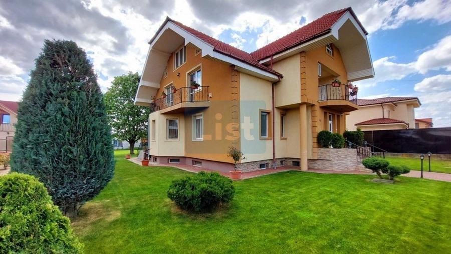 Casă cu 6 camere cu Teren 1216 Mp în Episcopia Bihorului