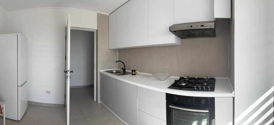 Apartament cu 3 camere semidecomandat în Viziru 1