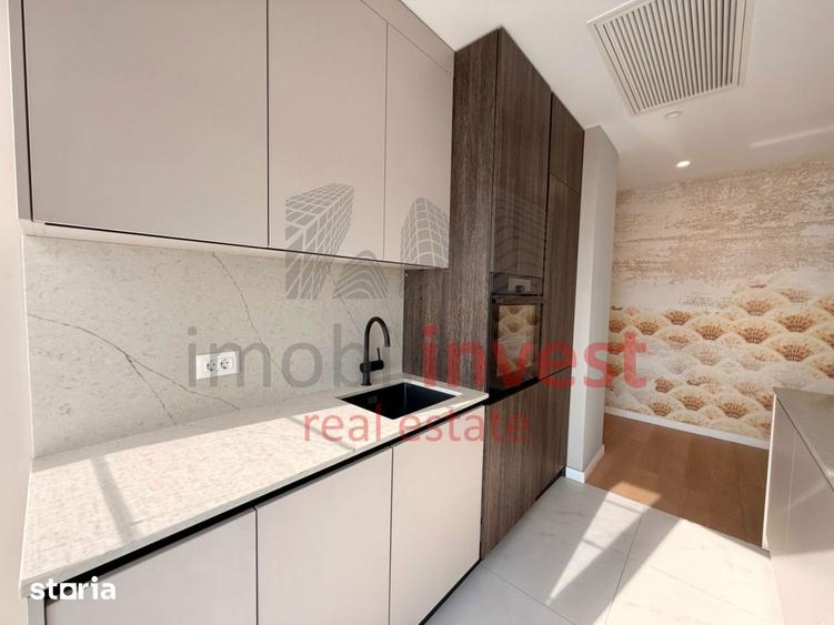 Apartament cu 3 camere, mobilat în Tei