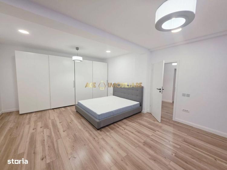 Casă cu 4 camere decomandat în Titan