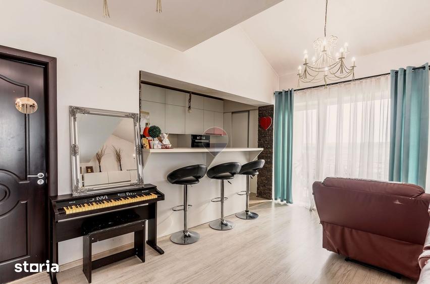 Apartament cu 5 camere decomandat în Breazu
