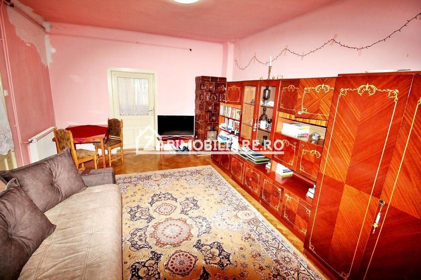 Casă individuală cu 5 camere cu Canalizare în Mureșeni