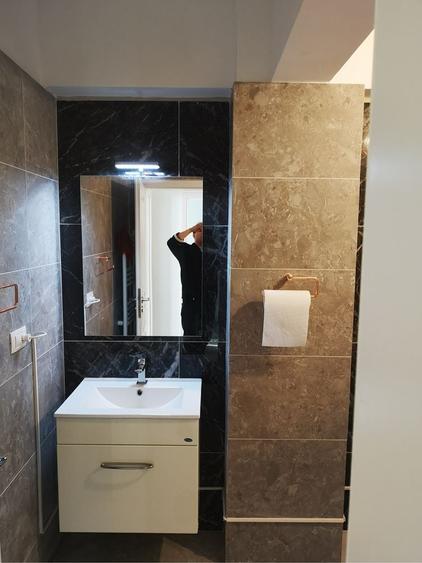 Apartament cu 2 camere decomandat în Valea Adâncă