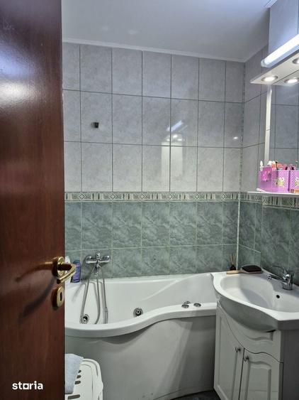 Apartament cu 2 camere decomandat în Trivale