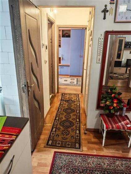 Apartament cu 4 camere semidecomandat, mobilat în Mănăștur