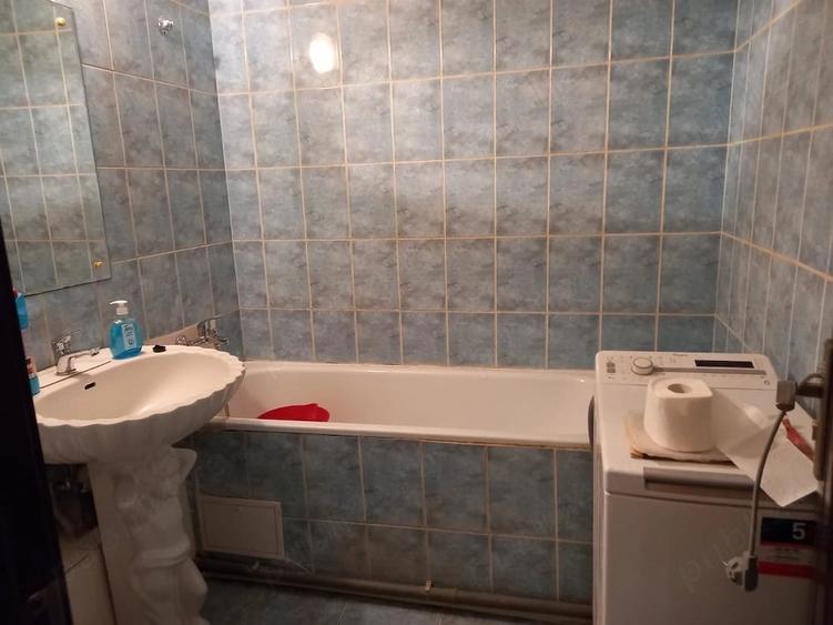 Apartament cu 2 camere decomandat în Lacul Tei