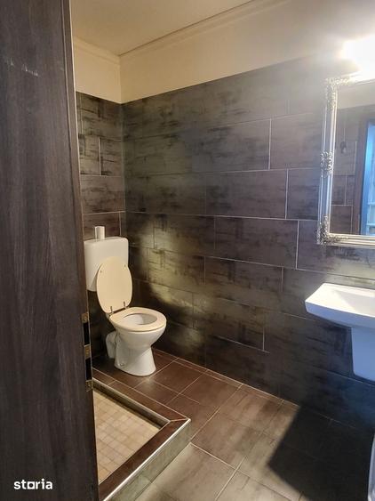Casă cu 5 camere cu Teren 568 Mp în Gării