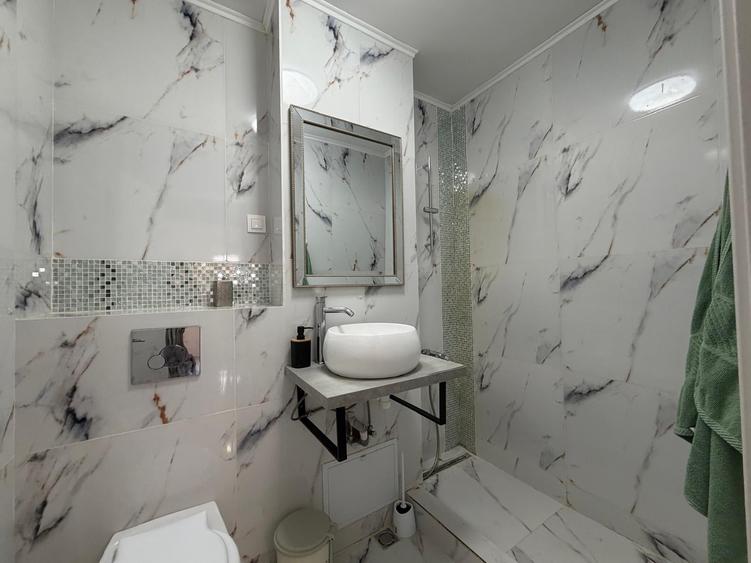 Apartament cu 2 camere decomandat în Dristor