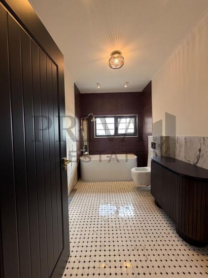 Duplex cu 4 camere cu Canalizare în Moșnița Nouă
