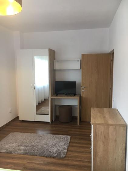 Apartament cu 2 camere decomandat, mobilat în Iris