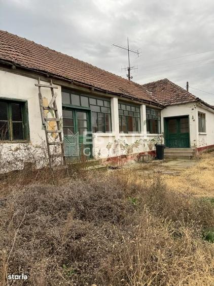 Casă cu 3 camere în Covaci
