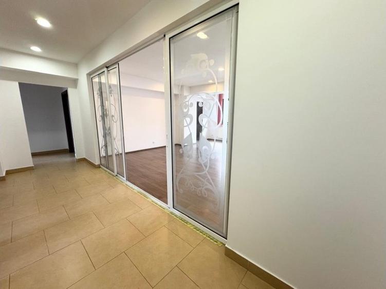 Apartament cu 5 camere în Dorobanți