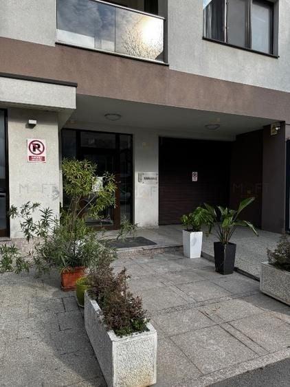 Apartament cu 2 camere decomandat, mobilat în Aviației