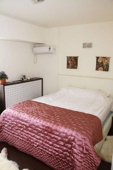 Apartament cu 2 camere decomandat, mobilat în P-ța Victoriei