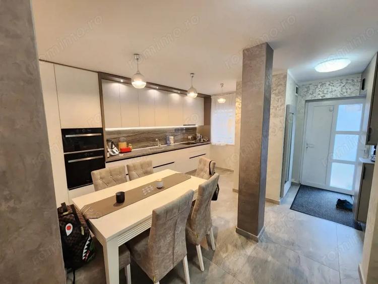 Casă cu 3 camere cu Teren 211 Mp în Dumbrăvița