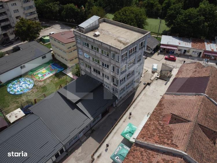 Spațiu comercial, de 1,080 mp, în Ultracentral