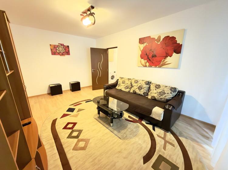 Apartament cu 2 camere semidecomandat, mobilat în Ștefan cel Mare