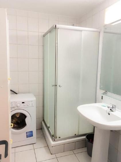 Apartament cu 2 camere decomandat, mobilat în Calea Călărașilor