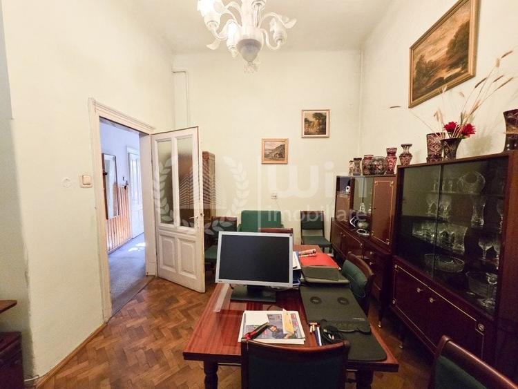 Casă individuală cu 2 camere cu Canalizare în Central