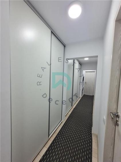 Apartament cu 3 camere decomandat, mobilat în Triaj