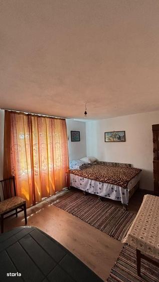 Casă cu 4 camere în Ciupa-Mănciulescu
