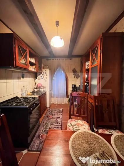 Casă cu 3 camere cu Teren 451 Mp în Central