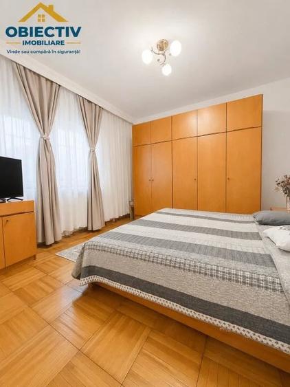 Apartament cu 3 camere decomandat în Precista