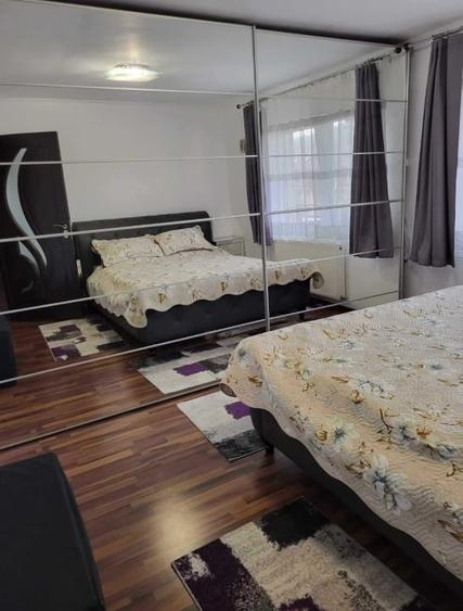 Apartament cu 3 camere semidecomandat, mobilat în Florești