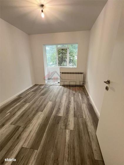 Apartament cu 3 camere decomandat în Dacia