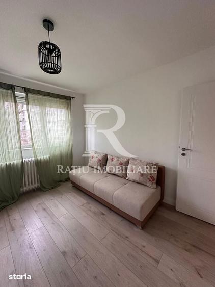 Apartament cu 3 camere în Orașul Nou