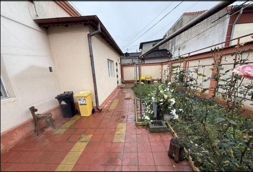 Casă cu 3 camere cu Teren 180 Mp în Tomis II