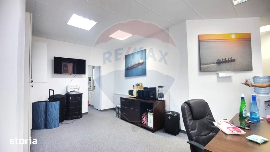 Spațiu comercial, de 165 mp, în Peninsula