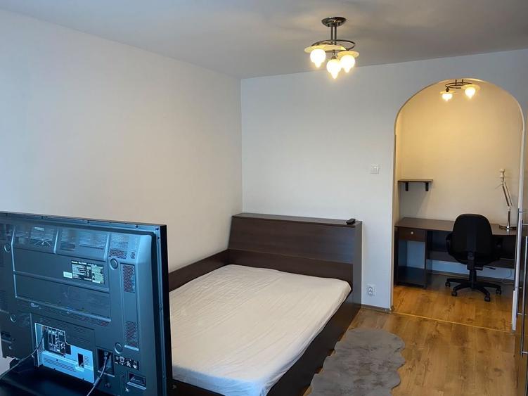 Apartament cu 2 camere decomandat, mobilat în Unirii