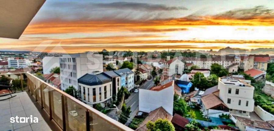 Apartament cu 3 camere semidecomandat în Central