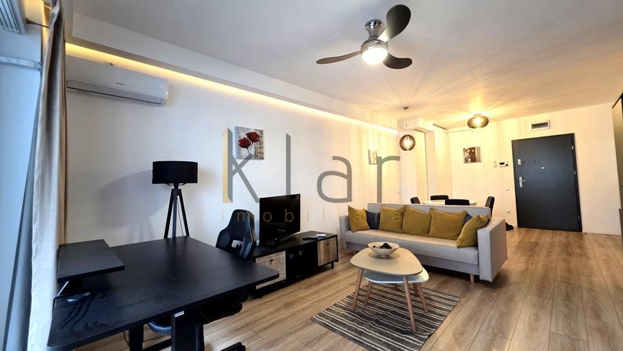 Apartament cu 2 camere semidecomandat, mobilat în Central