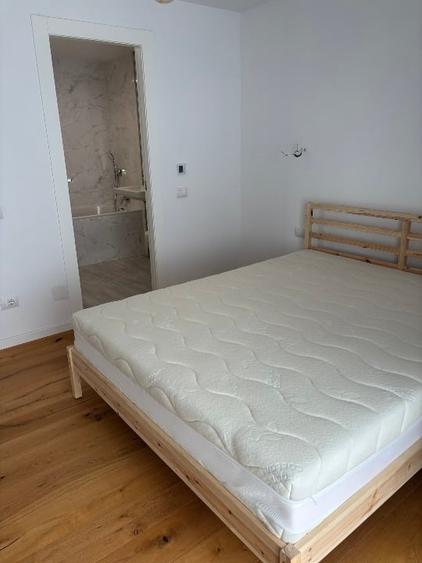 Apartament cu 3 camere semidecomandat, mobilat în Aviației