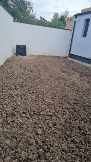 Casă cu 4 camere în Prelungirea Ghencea