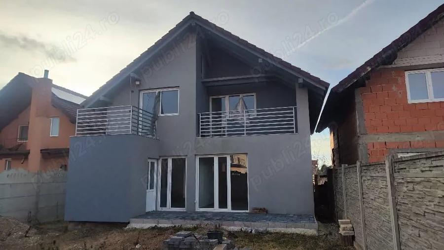 Casă cu 5 camere cu Teren 400 Mp în Caransebeș