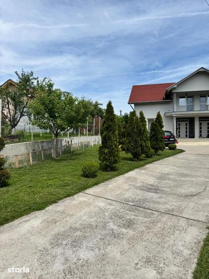 Casă cu 4 camere cu Teren 460 Mp în Hidiș
