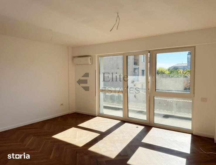 Apartament cu 3 camere în Cantemir