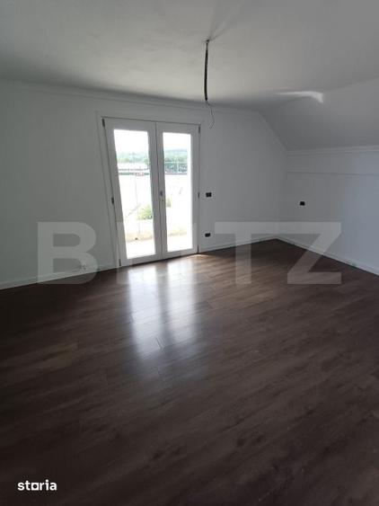 Casă cu 5 camere cu Teren 2650 Mp în Pătrăuți