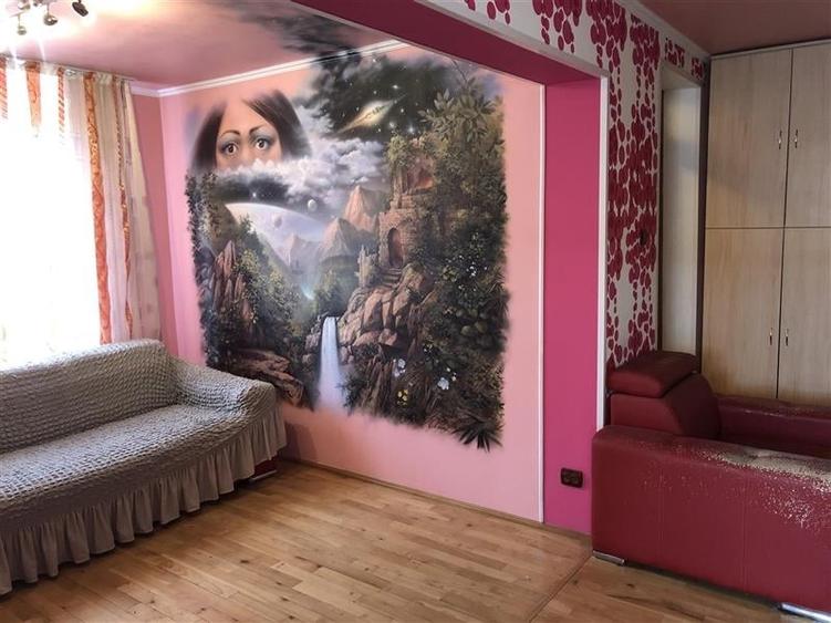 Apartament cu 4 camere decomandat în Central