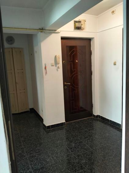 Apartament 3 camere, decomandat, etaj 8 - Zonă Centrală, panoramă - 5