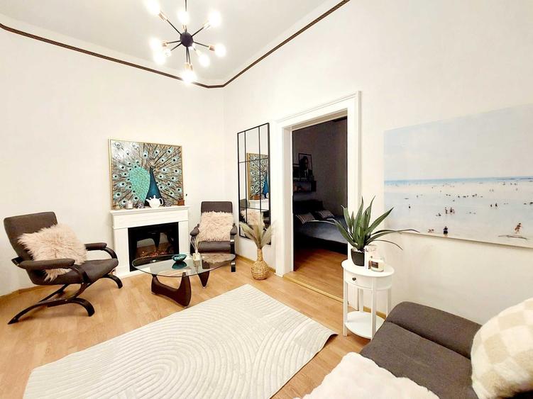 Apartament cu 2 camere nedecomandat în Central