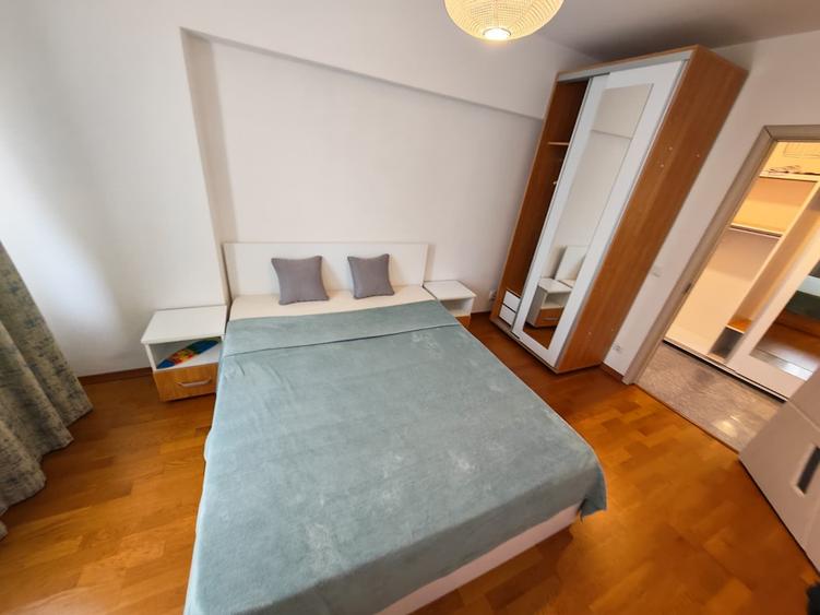 Apartament cu 2 camere decomandat în Bucur Obor