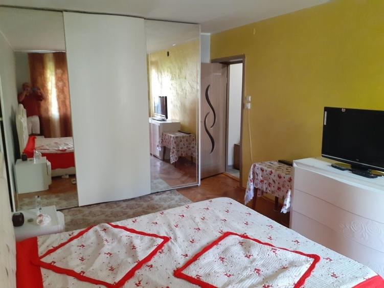 Garsonieră decomandată în Central