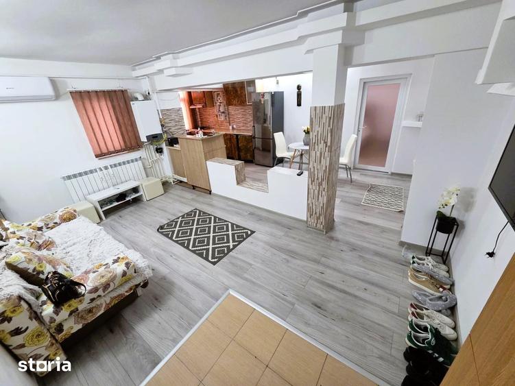 Apartament cu 4 camere decomandat în E3