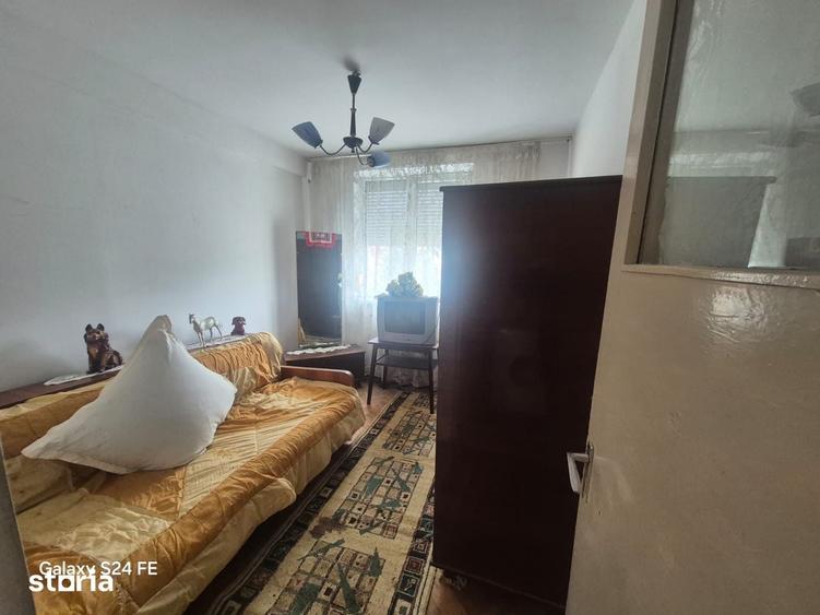 Apartament cu 3 camere în Dărmănești