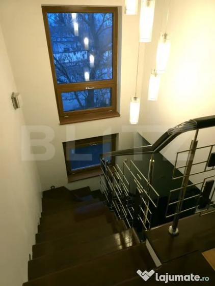 Casă cu 7 camere cu Teren 1500 Mp în Bâldana