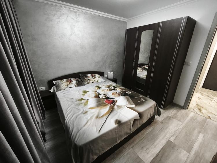 Apartament cu 2 camere decomandat, mobilat în Siret